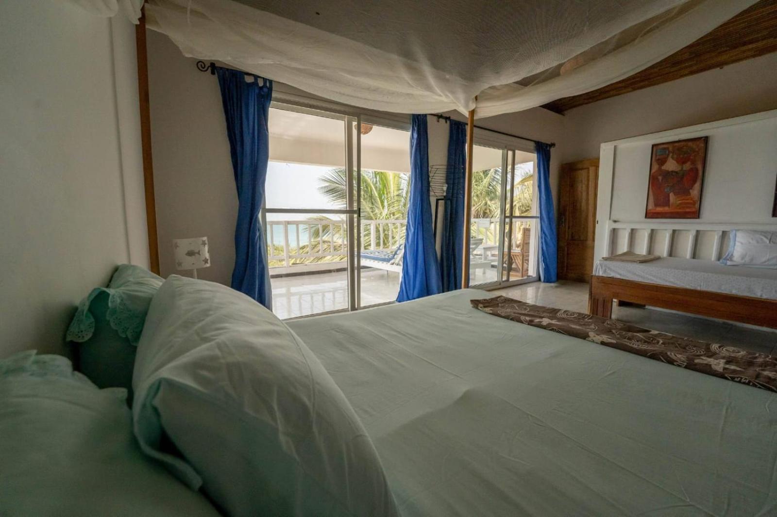 La Villa Sur La Plage Palmarin Bagian luar foto