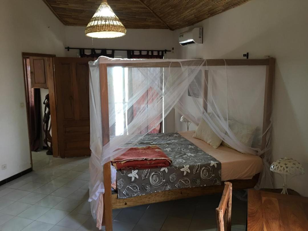 La Villa Sur La Plage Palmarin Bagian luar foto